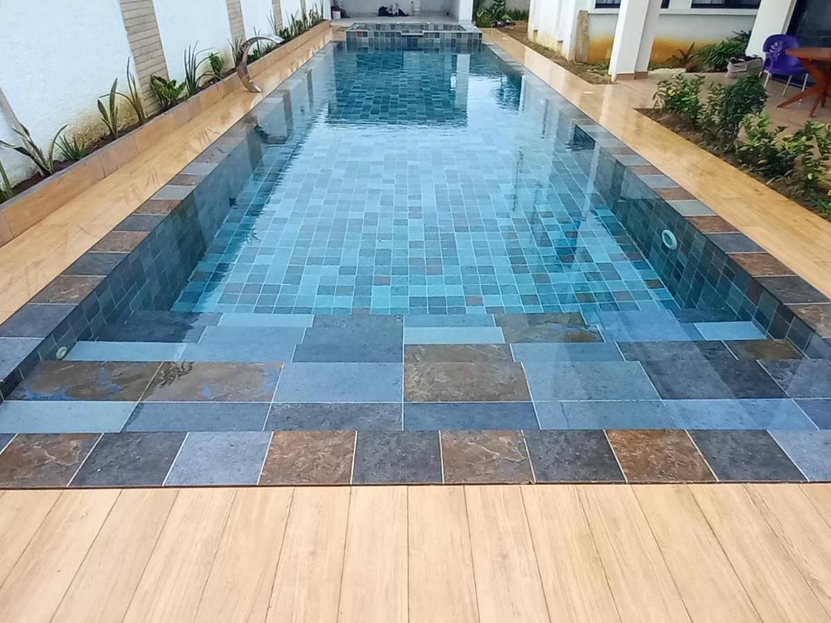 Villa Bolati, Avec Piscine, Jacuzzi, Jardin Et Vue Bonoua 외부 사진